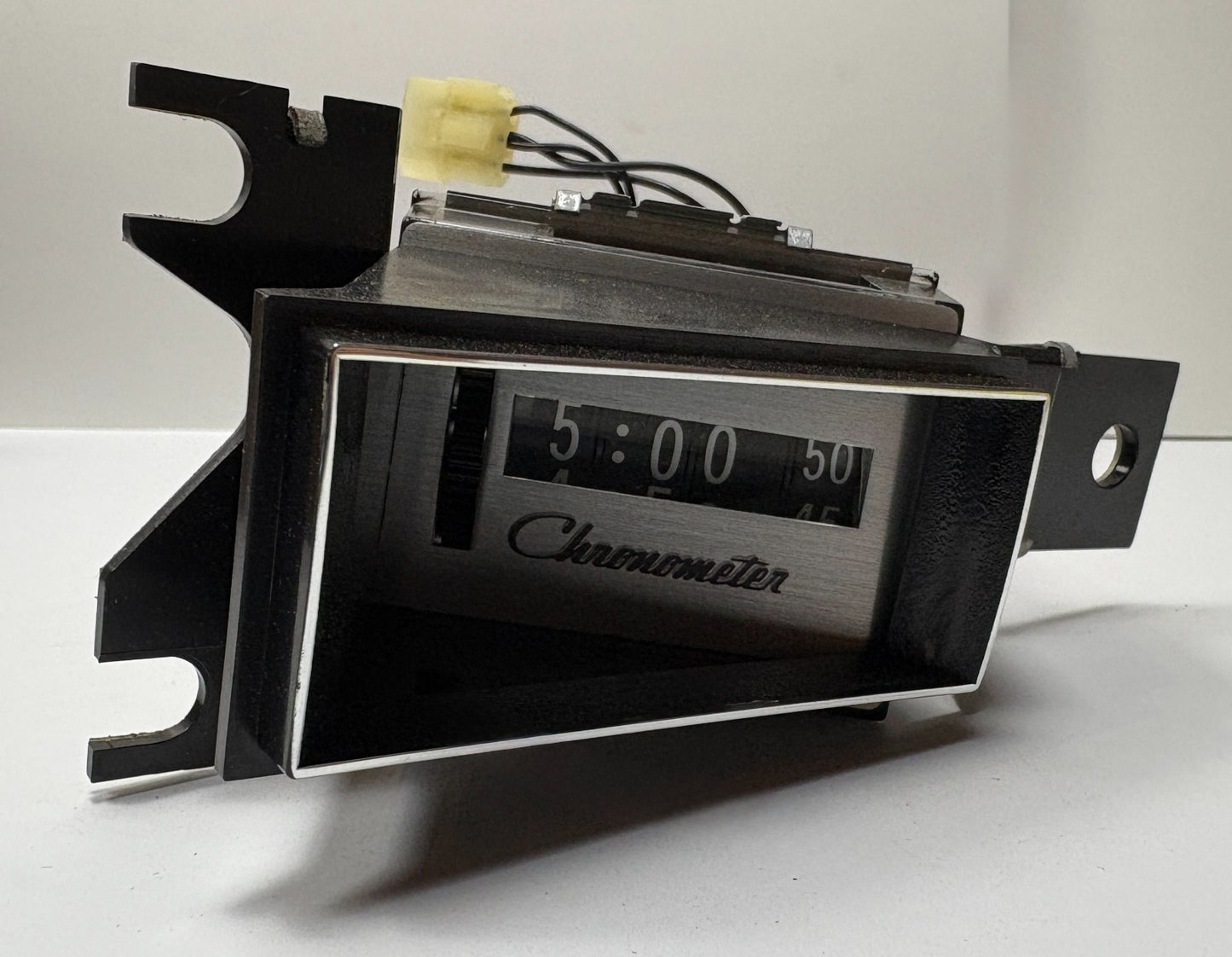 New Old Stock Electric Digital Clock for 1975-77 models mopar #3592900