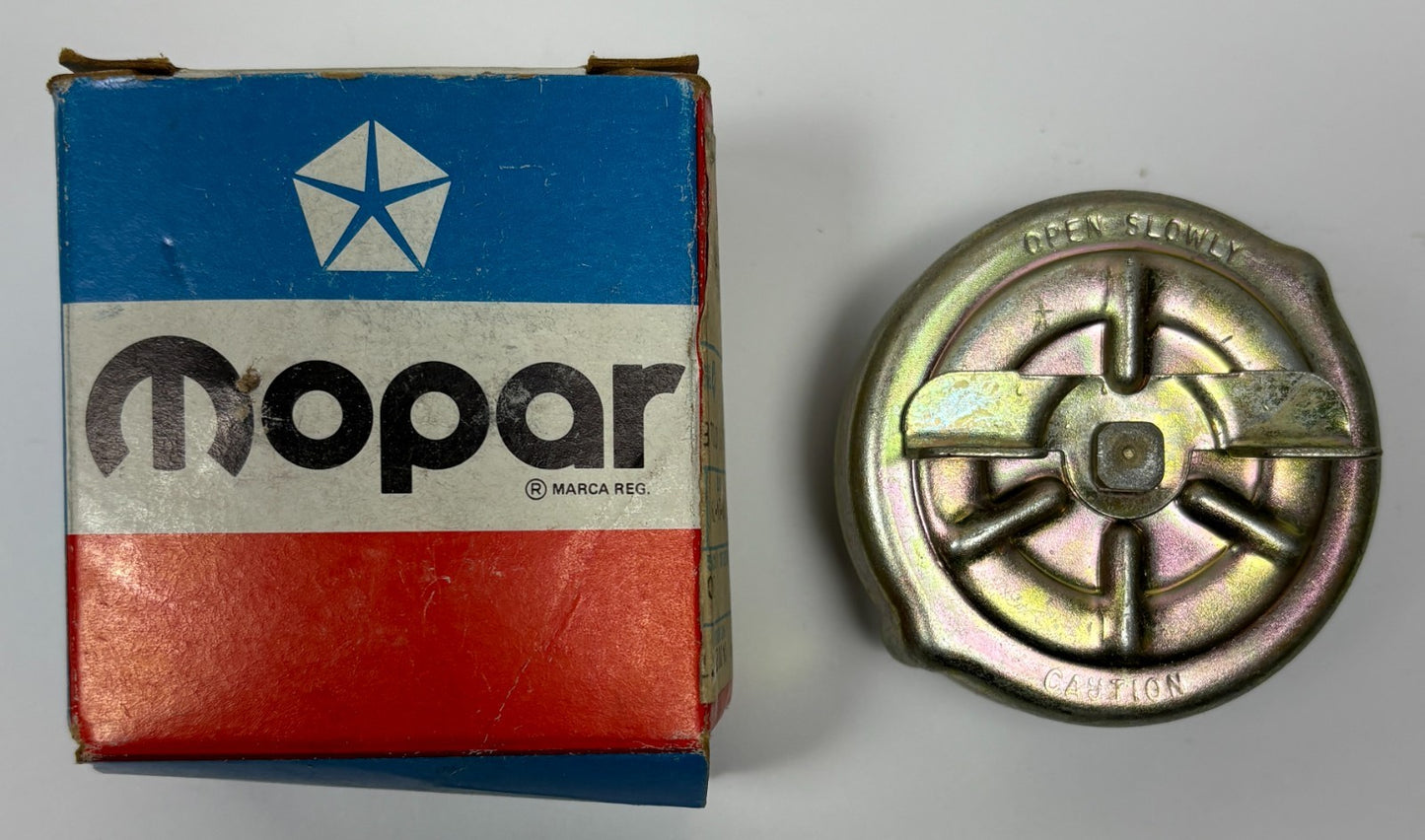 New Old Stock Gas Cap for 1972-78 B & C Body Models Mopar #4002577