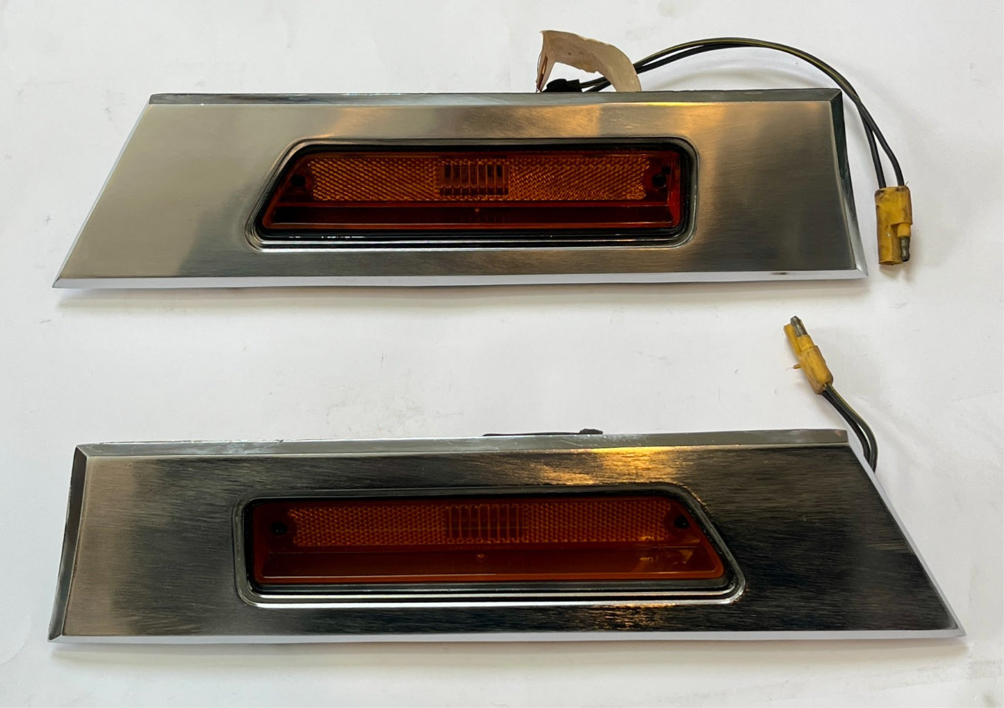 New Old Stock Front Side Marker Lamps for 72 Chrysler Models #3479258 & #3479259