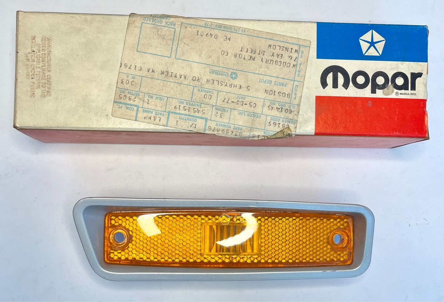 New Old Stock Front Right Marker Lamp for 72-81 Dodge D& W Trucks #3489876