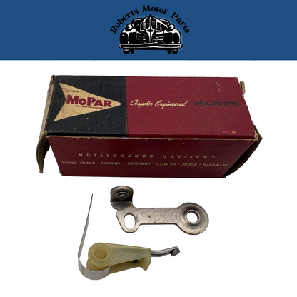 New Old Stock Mopar Contact Point Set For 1970-71 HEMI 440 Models #1663129