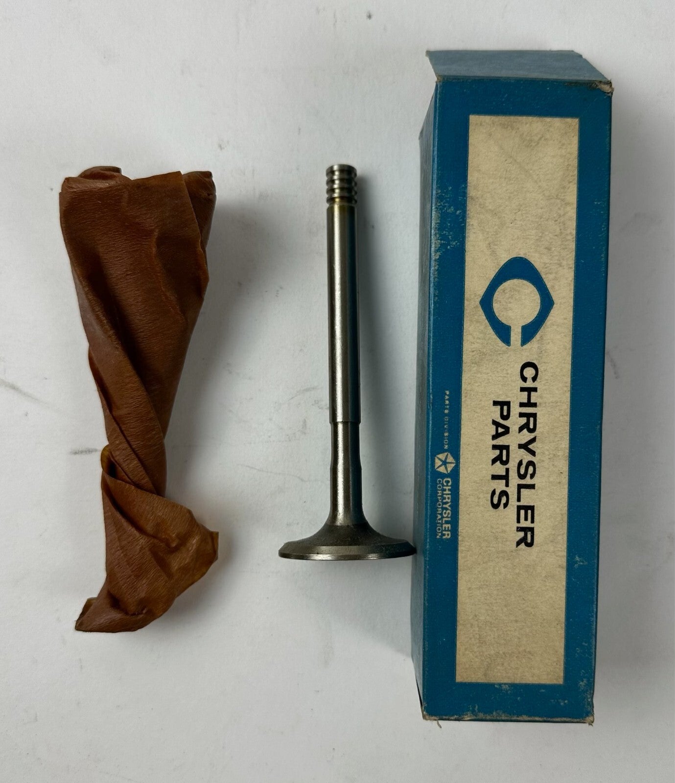 NOS Mopar Exhaust Valve 1956-68 318 Wide Block 8 Cylinder #1852248