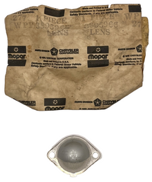 New Old Stock Bumper Mounted License Lamp Lens for 1969-86 Dodge Truck #3895966