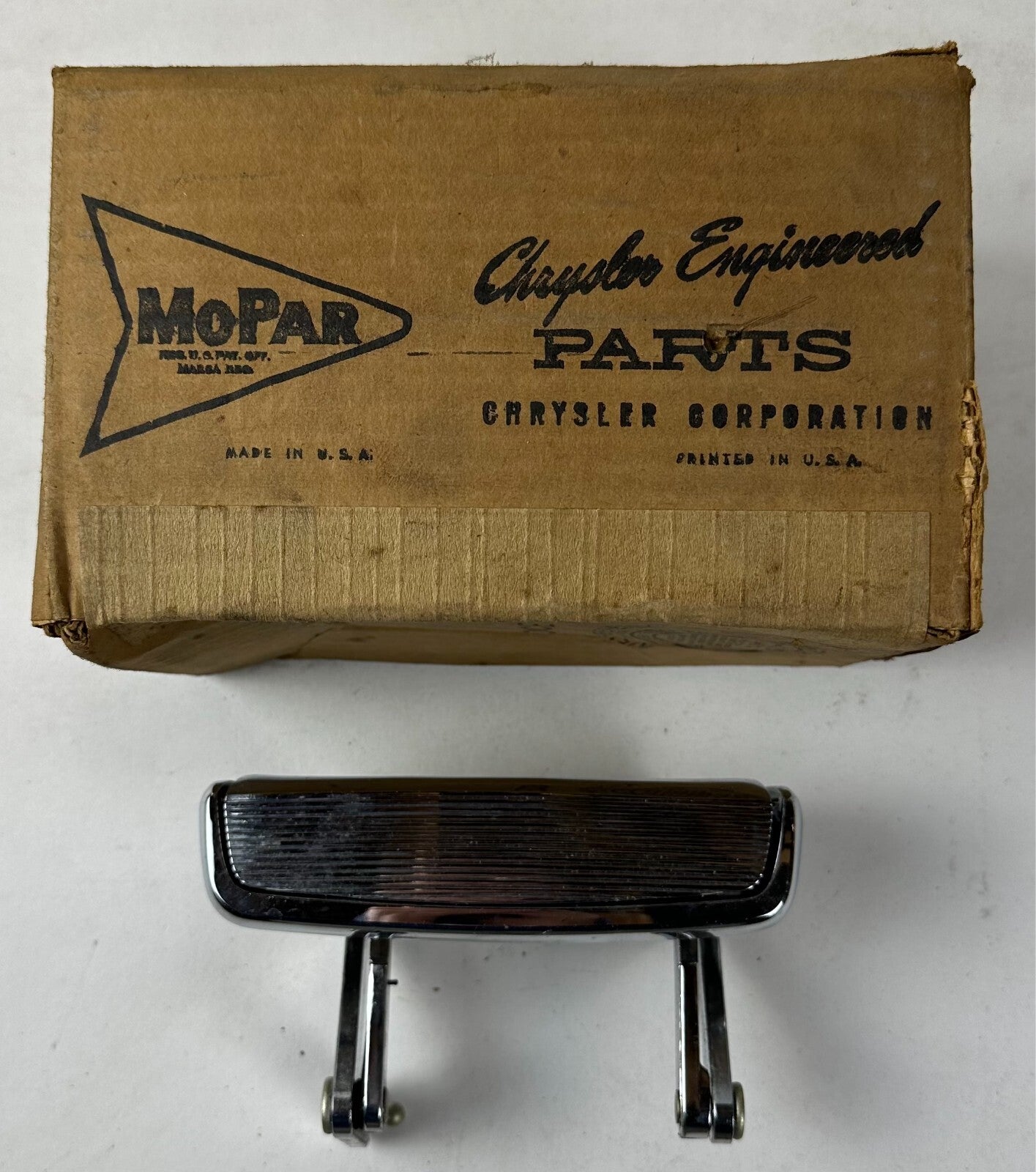 NOS Mopar Left Rear Outside Door Handle 1960-4 Full Size Models #1961607