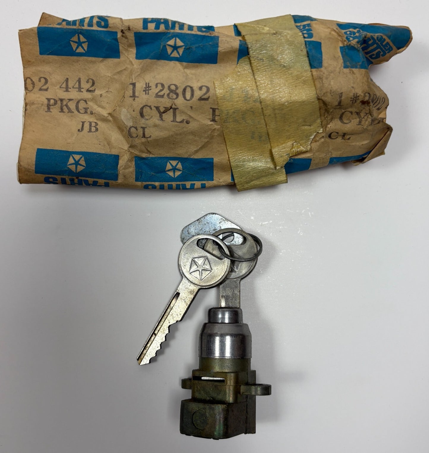 New Old Stock Glove Box Lock for 1967-8 Plymouth Fury Models Mopar #2802442