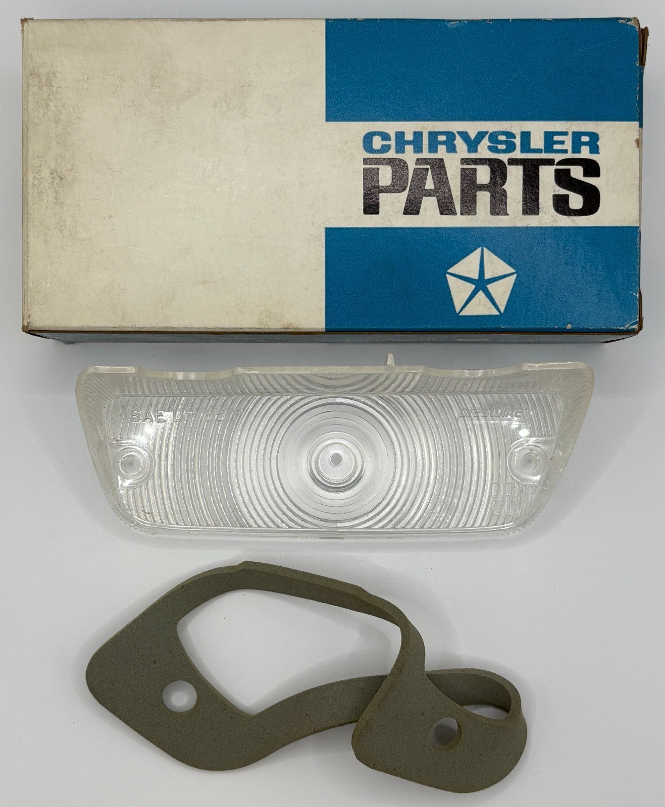 New Old Stock Right Parking Light Lens Package for 1965-66 Fury #2525258