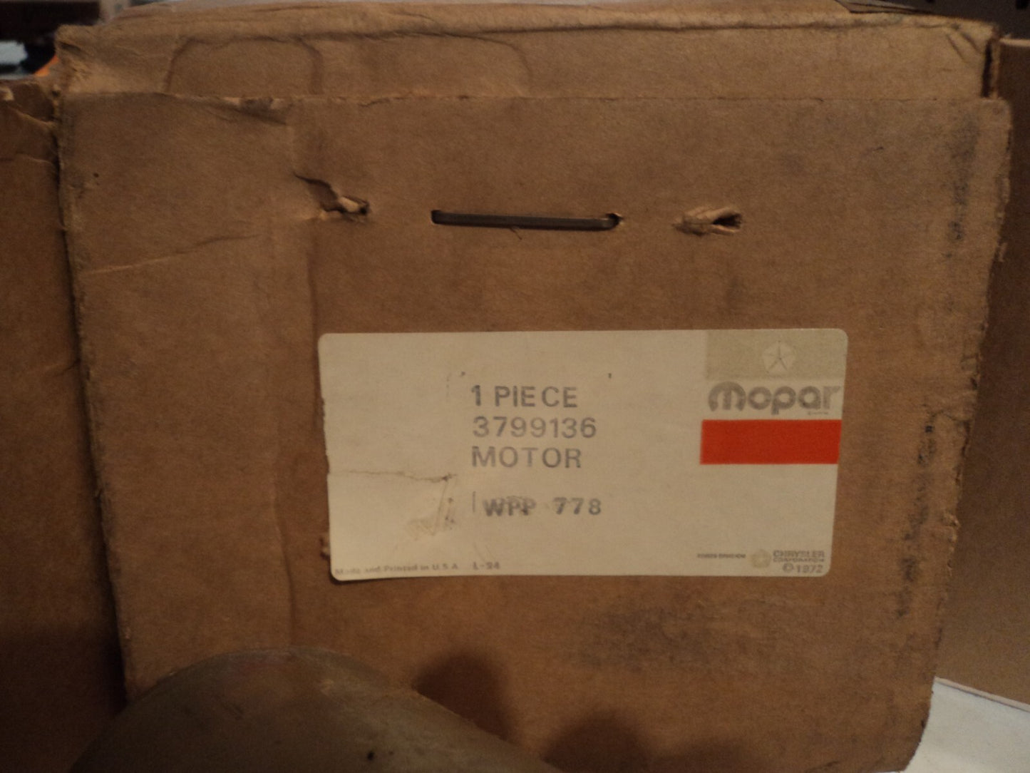 New Old Stock  2 speed Wiper motor for Dodge Aspen Plymouth Volare 1976-1979