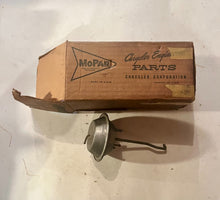 NOS Mopar 1959 Thru 1966 Full Size Defroster Door Actuator #2219982