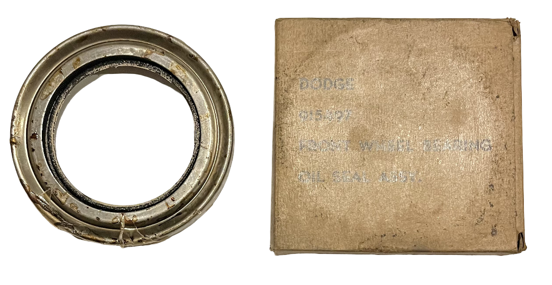 New Old Stock Front Wheel Hub Inner Seal for WWII Dodge Military 1/2 Ton #915497