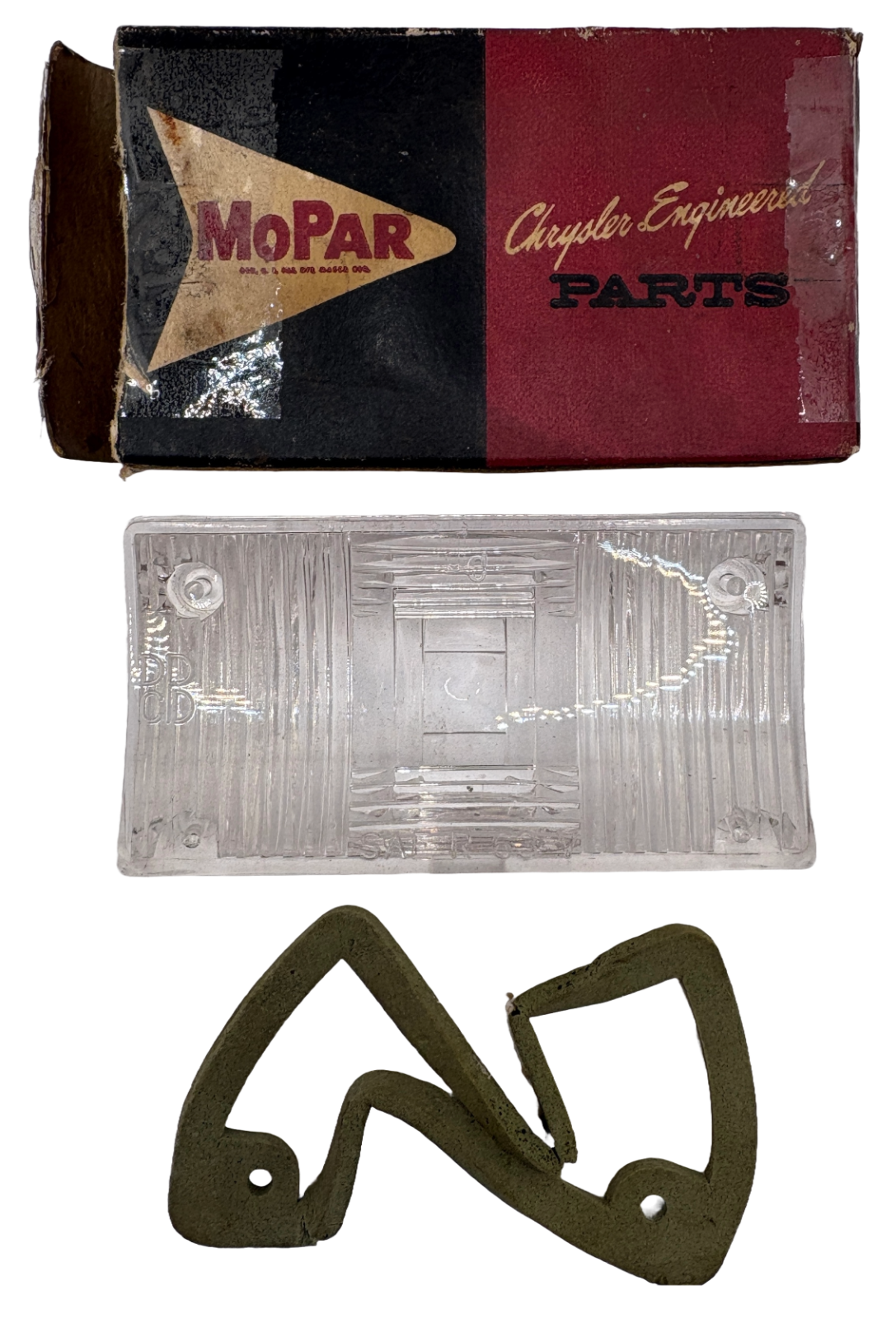 New Old Stock Back-Up Lamp Lens for 1963 Valiant Models #2298852