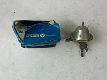 New Old Stock Vacuum Advance Unit For 1960-67 318 Wide Block Mopar #2808792