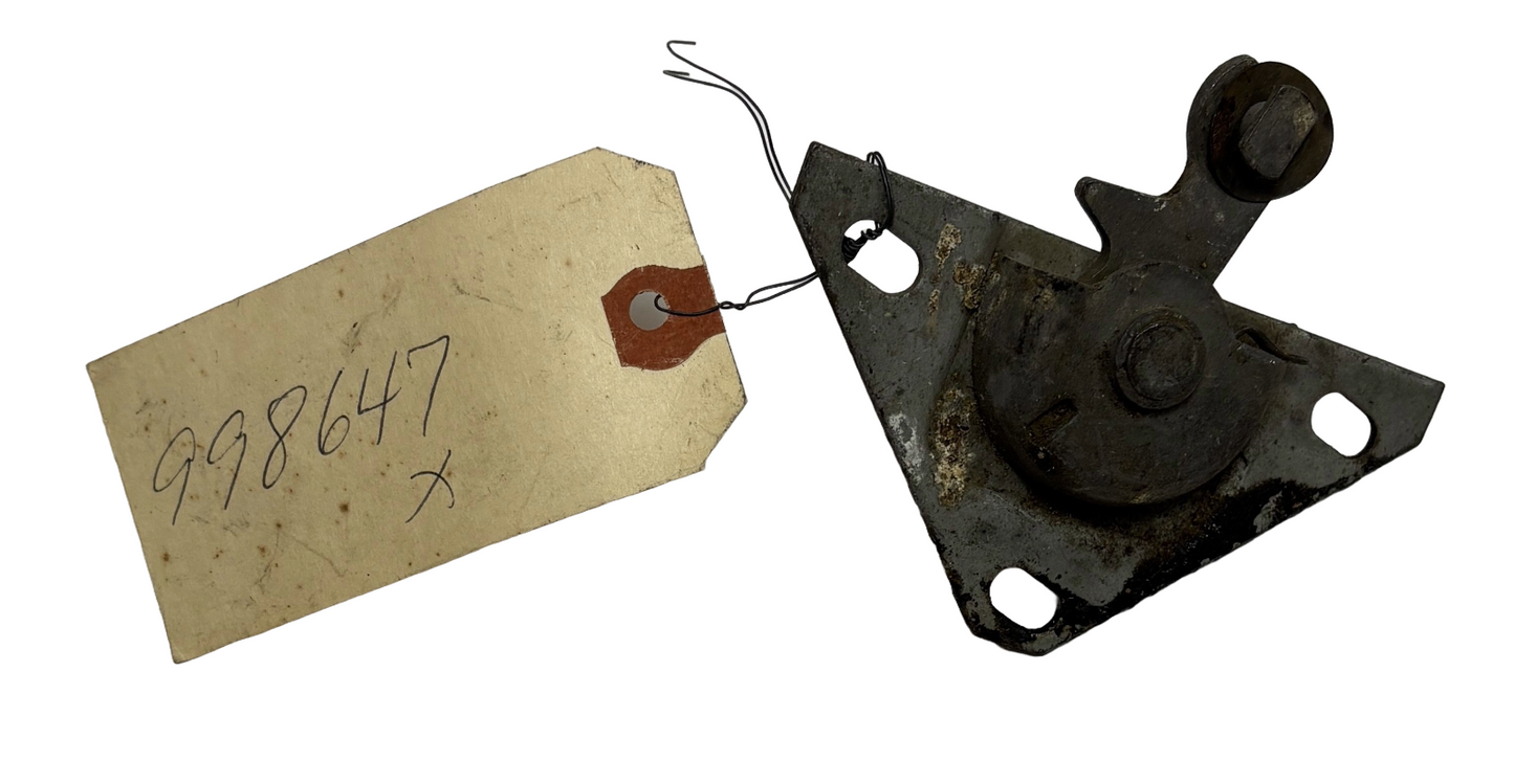 New Old Stock Left Door Lock Remote Control for 1942-48 Plymouth #998647