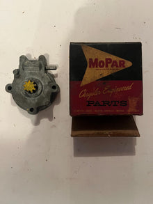 NOS Mopar Tailgate Window Lift Mechanism 1960 Plymouth Dodge Chrysler #2094012
