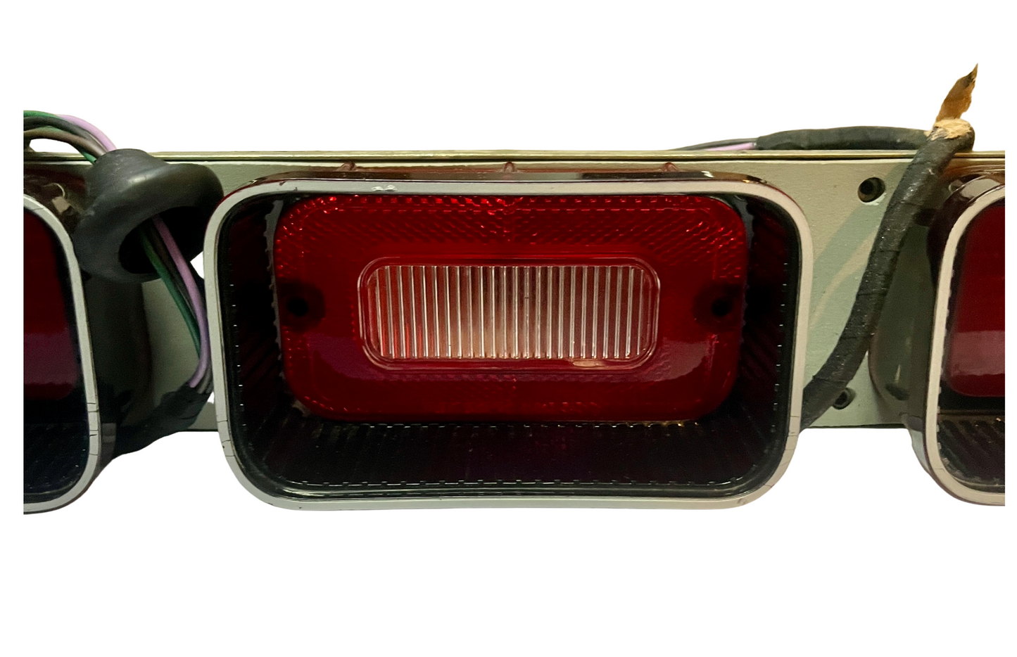 New Old Stock Left Taillamp for 1972 Dodge Coronet 4-Door Models Mopar #3587359