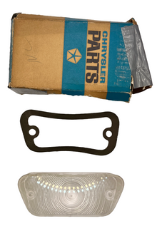 New Old Stock Right Park Lens for 1966 Dodge Dart Models Mopar #2585091