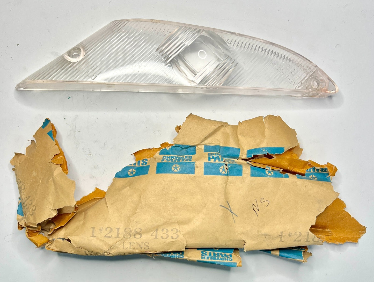 New Old Stock Left Park Lens for 1961-1962 Chrysler & Desoto #2188433