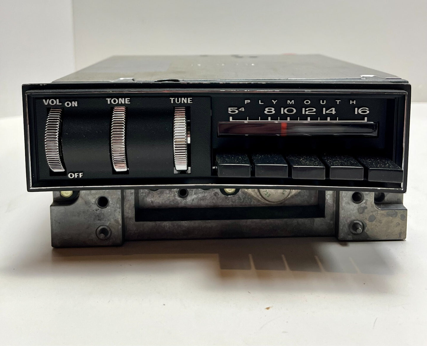 New Old Stock Radio Package for 1969 Plymouth Models Mopar #2884600