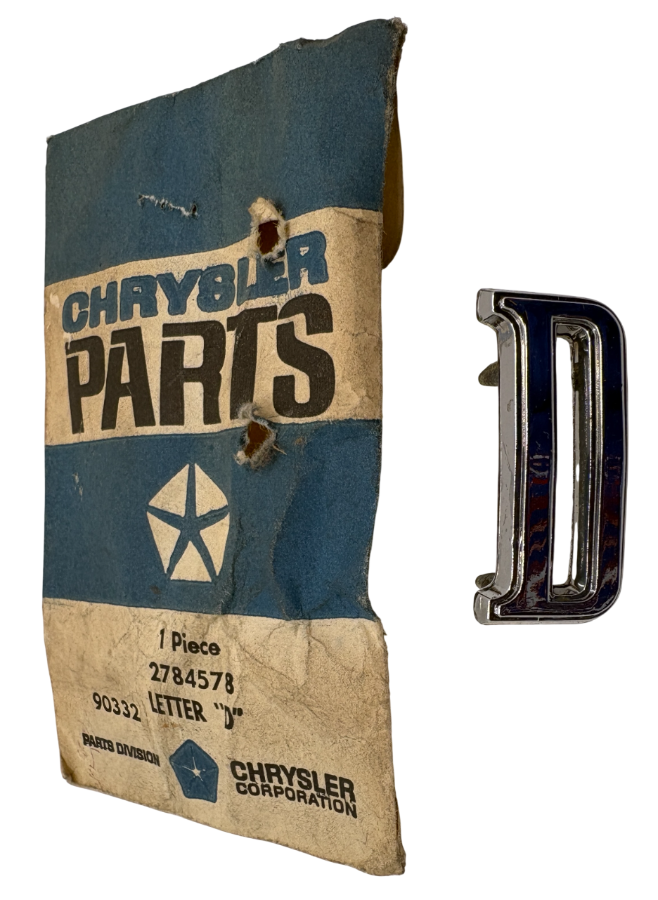 New Old Stock Quarter Panel Letter “D” Emblem for 1967-68 Dodge Dart #2784578