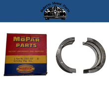 New Old Stock #3 Main Bearing Pair Standard 1951-54 Chrysler V8 #1321227