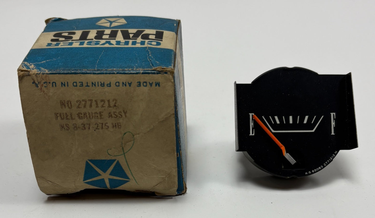 New Old Stock Fuel Gauge for 1967 Plymouth Valiant Models Mopar #2771212
