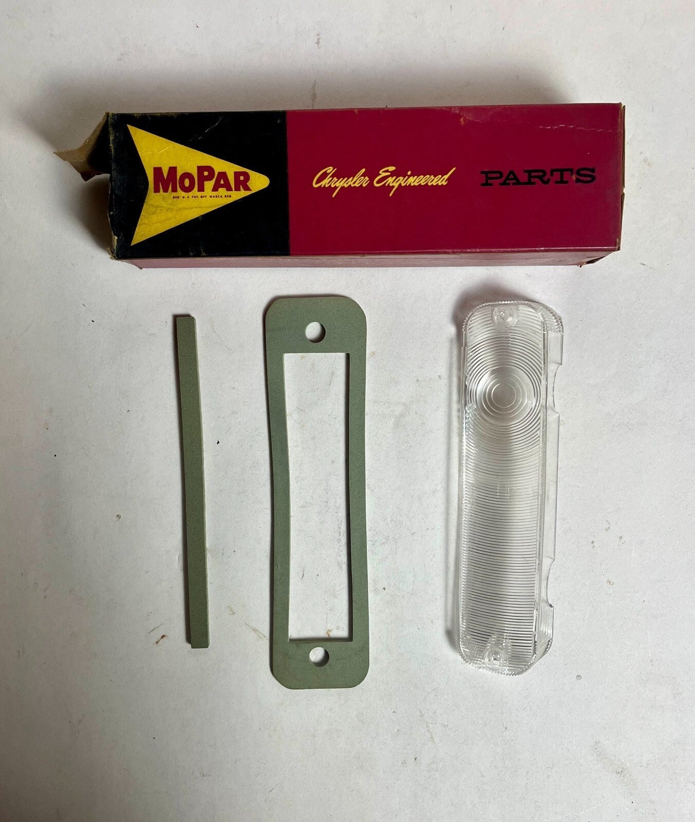 NOS Mopar Left Back Up Lens 1963-4 Chrysler 1964 Dodge 880 Models #2299337
