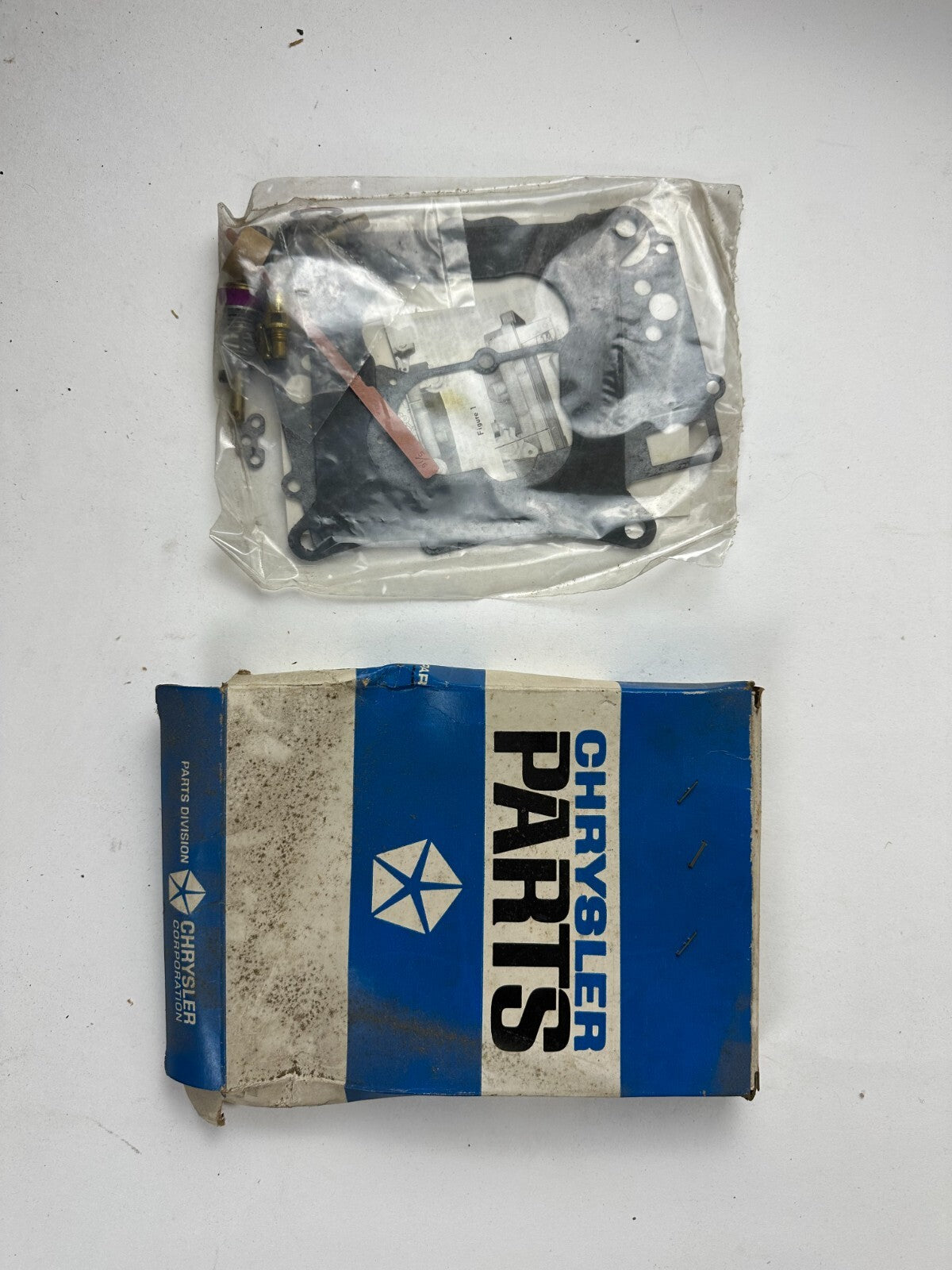 New Old Stock Mopar Carburetor Kit 1968-9 340 4 Barrel HP Carter Carb #2933169