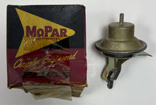 New Old Stock Vacuum Advance Unit for 1961 Models Mopar #1889768