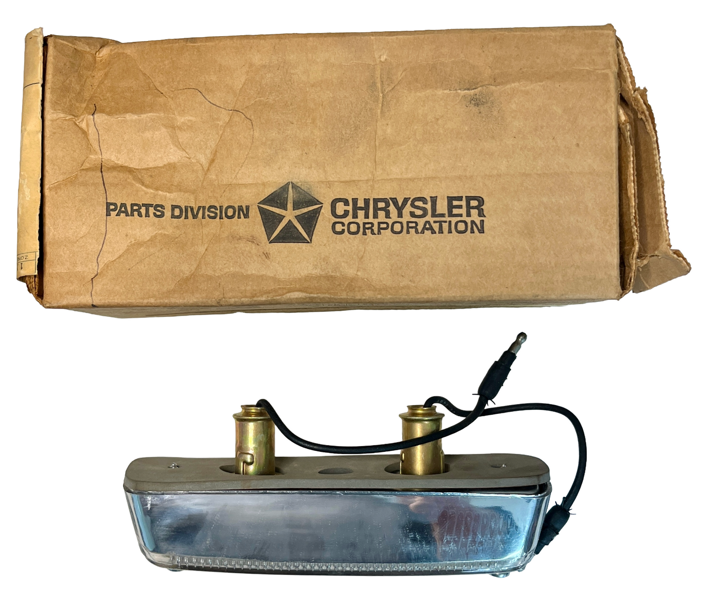 New Old Stock Exterior Cargo Lamp Assembly For 1972-77 Dodge Truck D W #3489706