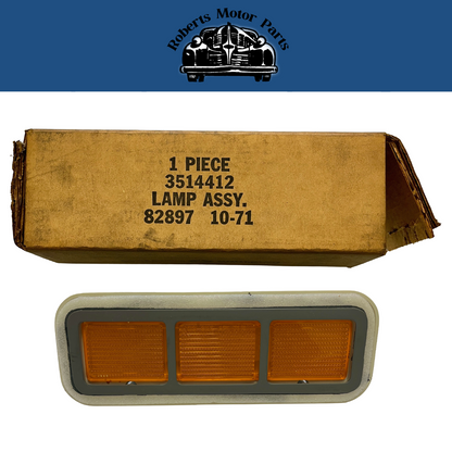 New Old Stock Front Side Marker Light Lamp w/Gray Grille 1971 Plymouth #3514412