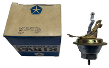 New Old Stock Vacuum Advance Unit For 1969-71 Models Mopar #2875794