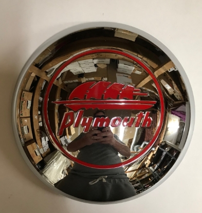 Picture of Plymouth Hub Cap Assembly 1941 1942 10 Inch Cap